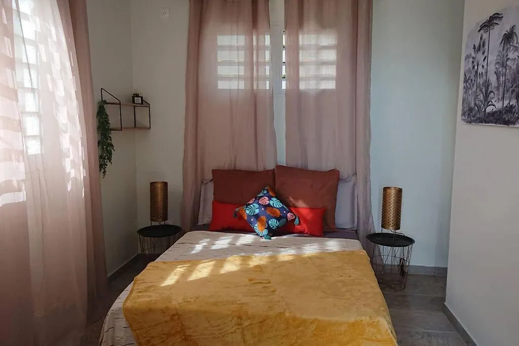Heritage Creole 3 : Touloulou Sainte-Luce 0*,  Martinique